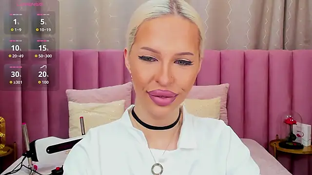 KailaCrystall online show from 12, 11, 2025