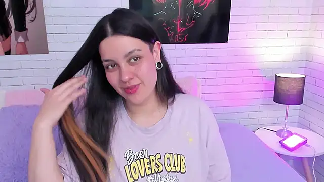 Zoe Murphy online show from 8, 11, 2025