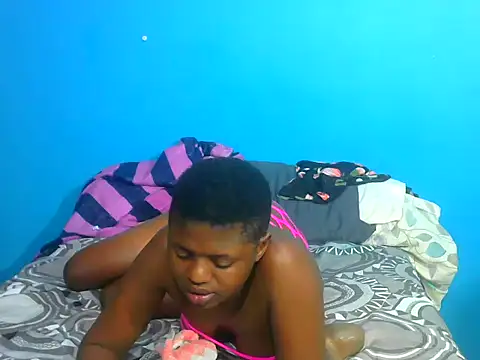 Snapshot of SexySlender_ chatting on 22, 11, 2025 SexySlender online show from 22, 11, 2025