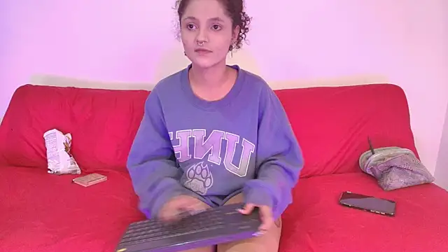 Nikki  uwu online show from 7, 6, 2026