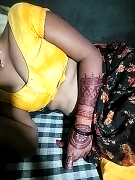 Snapshot of Hot_cauple_indian chatting on 26, 4, 2026 Hot cauple indian online show from 26, 4, 2026
