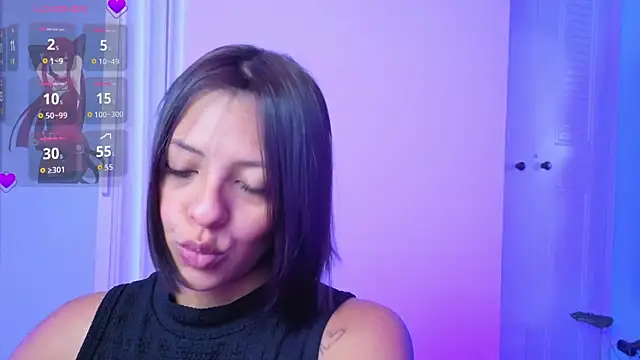 Aria Russo online show from 11, 4, 2026