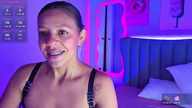 Snapshot of Aria_Russo chatting on 11, 5, 2026 Aria Russo online show from 11, 5, 2026