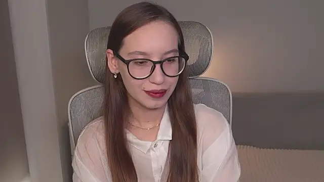 Snapshot of WhyEmmyCry chatting on 12, 6, 2026 WhyEmmyCry online show from 12, 6, 2026