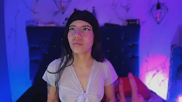 Dakotaa Johnson online show from 11, 11, 2025