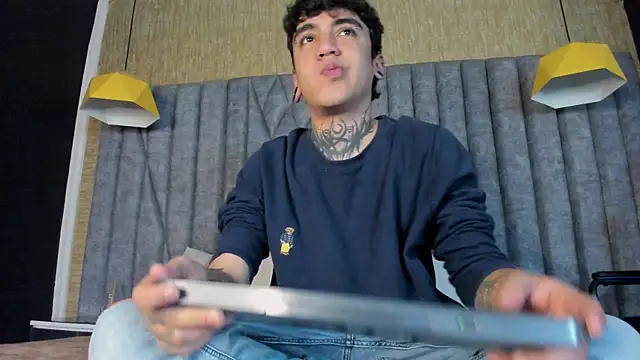 SantiOlsen online show from 25, 11, 2025