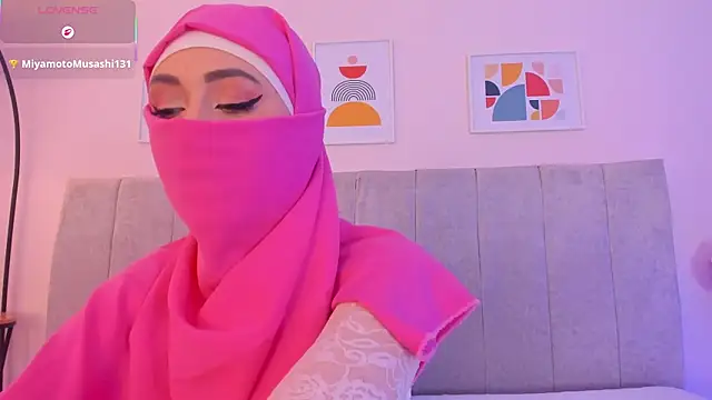 fatiima  online show from 1, 4, 2026