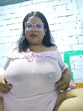 Snapshot of celeste122595 chatting on 7, 6, 2026 celeste122595 online show from 7, 6, 2026
