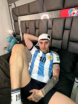 Snapshot of Williamlo chatting on 3, 11, 2025 Williamlo online show from 3, 11, 2025