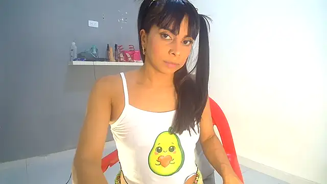 Snapshot of mia_chanel104 chatting on 2, 7, 2026 mia chanel104 online show from 2, 7, 2026