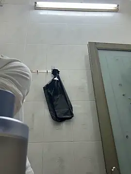 aaaaawhate online show from 28, 10, 2025