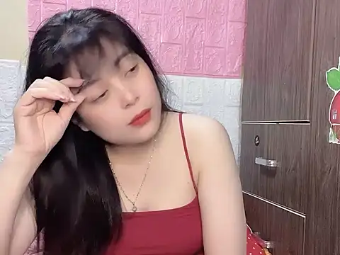 Snapshot of Butterfly_kee chatting on 4, 12, 2025 Butterfly kee online show from 4, 12, 2025