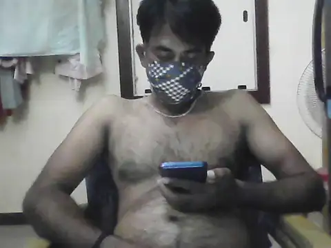 Snapshot of HeatableRevan chatting on 19, 6, 2026 HeatableRevan online show from 19, 6, 2026
