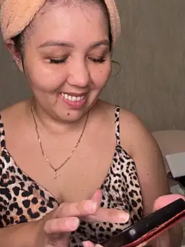 Love  Mom online show from 21, 10, 2025