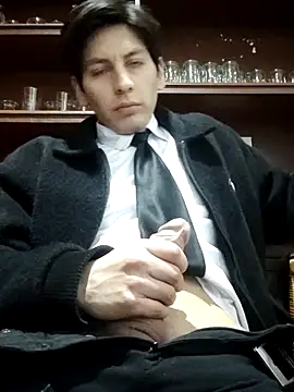 Carriata larry online show from 8, 11, 2025