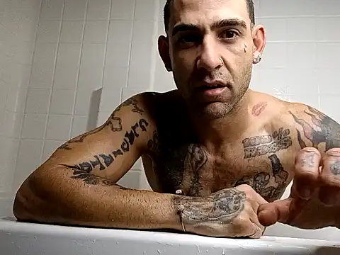 Snapshot of alphacloudGod chatting on 31, 10, 2025 alphacloudGod online show from 31, 10, 2025