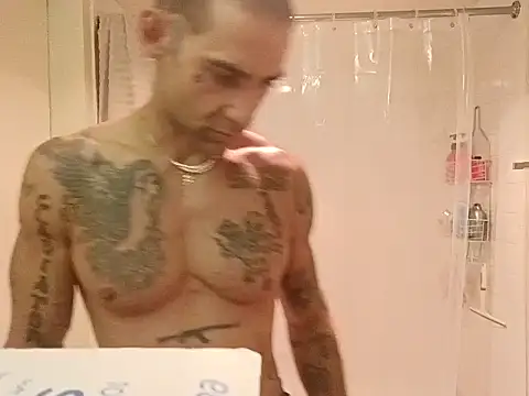 Snapshot of alphacloudGod chatting on 6, 11, 2025 alphacloudGod online show from 6, 11, 2025