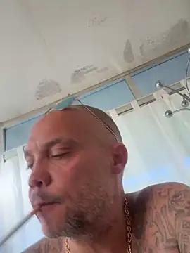 Snapshot of gitanoMad chatting on 27, 3, 2026 gitanoMad online show from 27, 3, 2026