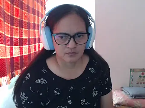 Kinkybela2025 online show from 6, 5, 2026