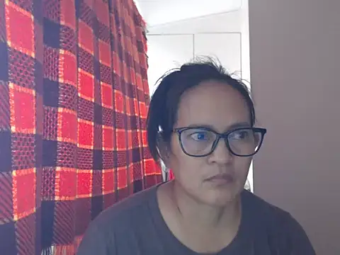Snapshot of Kinkybela2025 chatting on 8, 6, 2026 Kinkybela2025 online show from 8, 6, 2026