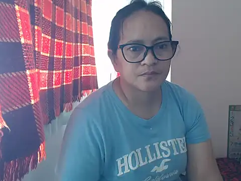 Snapshot of Kinkybela2025 chatting on 11, 6, 2026 Kinkybela2025 online show from 11, 6, 2026