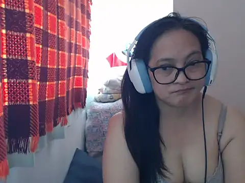 Snapshot of Kinkybela2025 chatting on 8, 7, 2026 Kinkybela2025 online show from 8, 7, 2026