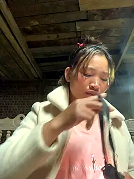 Snapshot of sowbibi chatting on 21, 10, 2025 sowbibi online show from 21, 10, 2025