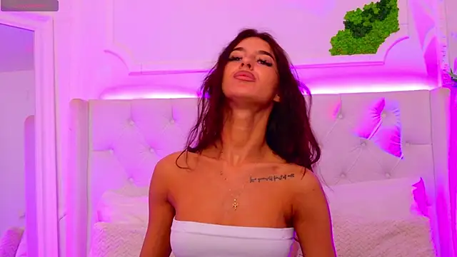 ElisaCharm online show from 28, 5, 2026
