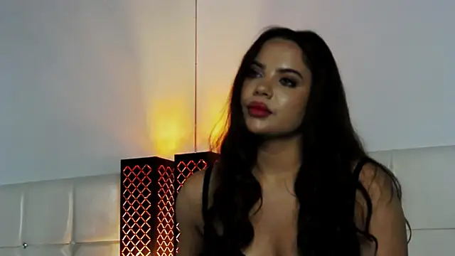 KarinaSparks online show from 1, 11, 2025