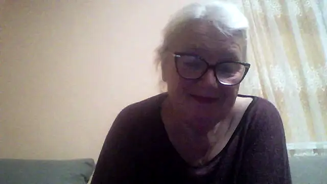AmyLove353 online show from 14, 6, 2026
