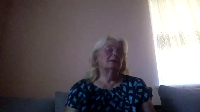 AmyLove353 online show from 11, 7, 2026