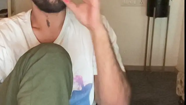 MakeMeAwareAah online show from 1, 12, 2025