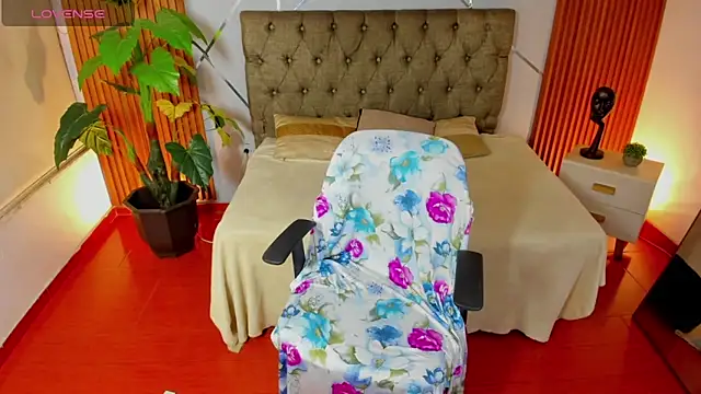 camilaa lux online show from 12, 2, 2026