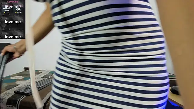 AdelaFranco online show from 27, 10, 2025