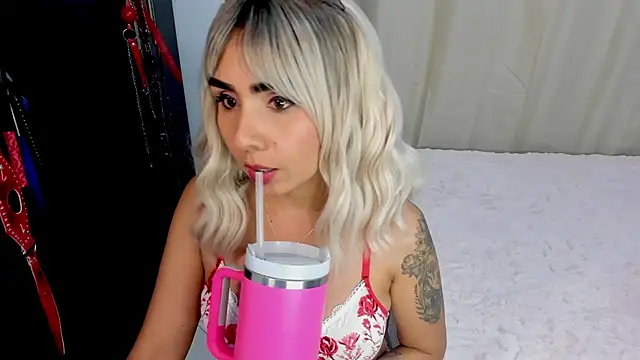 Emilyvalk  online show from 7, 3, 2026