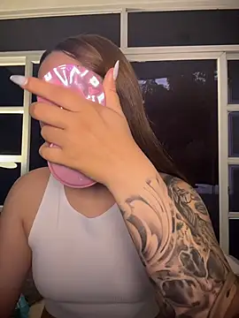 Beella1  online show from 18, 12, 2025