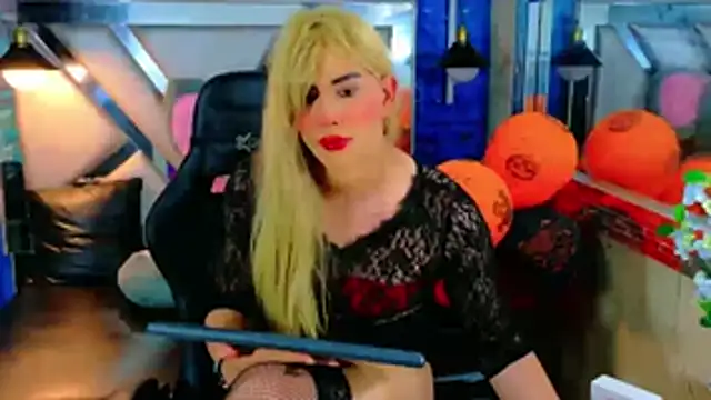 Jennfer Winson online show from 25, 10, 2025