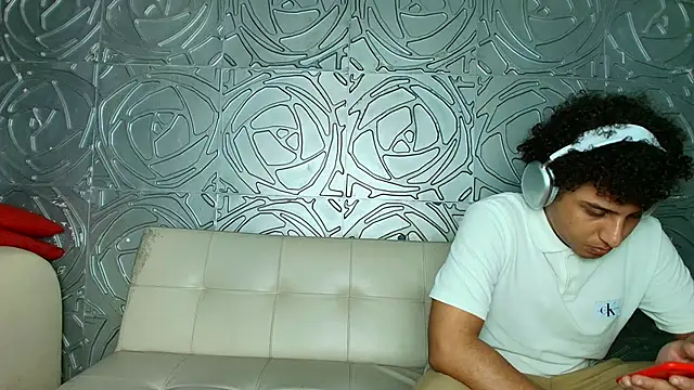Snapshot of Ruin_Destruction chatting on 8, 6, 2026 Ruin Destruction online show from 8, 6, 2026