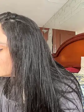 Selena Roa online show from 25, 5, 2026