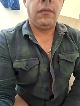 Snapshot of Manu2412 chatting on 31, 10, 2025 Manu2412 online show from 31, 10, 2025