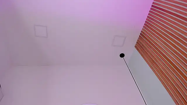 Miss ambrer  online show from 6, 3, 2026