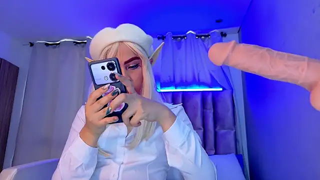 Snapshot of InocentLuna chatting on 31, 10, 2025 InocentLuna online show from 31, 10, 2025