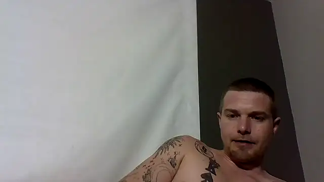 Snapshot of DadDDick925 chatting on 24, 2, 2026 DadDDick925 online show from 24, 2, 2026