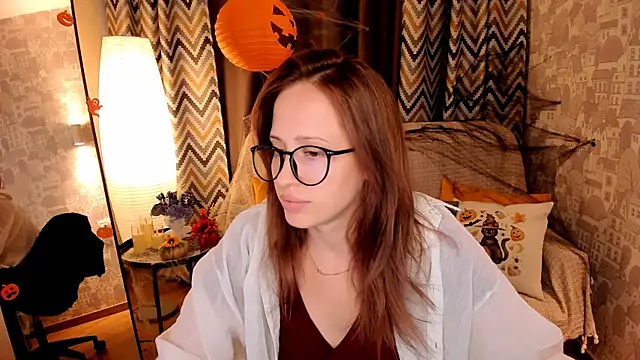  SilverMoon  online show from 23, 10, 2025