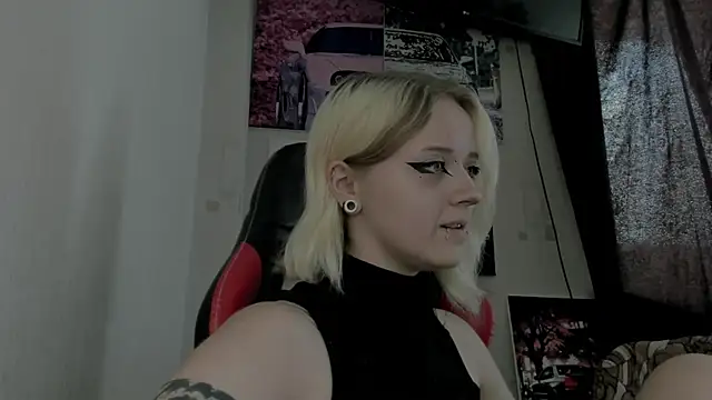 Holy Mistress S online show from 7, 7, 2026