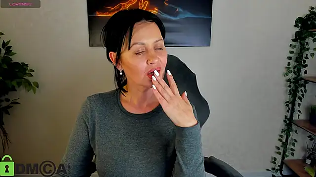 Sara Devills online show from 1, 4, 2026