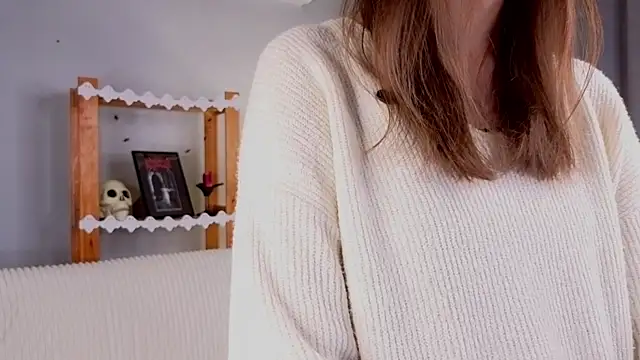 KateCahee online show from 3, 11, 2025