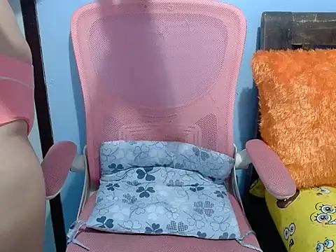 Skinny Jean18xxx online show from 16, 3, 2026