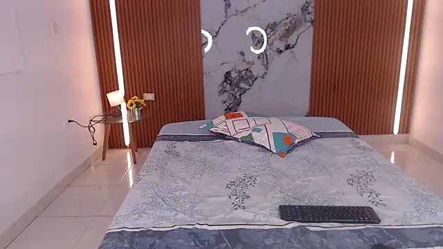 Snapshot of rosselyn_ chatting on 20, 2, 2026 rosselyn online show from 20, 2, 2026