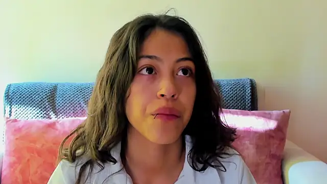 emily jonessxx online show from 22, 11, 2025